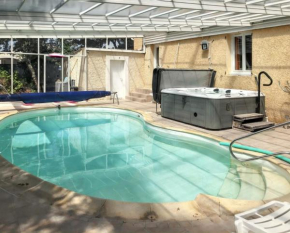 Villa spacieuse avec piscine à Bouchet